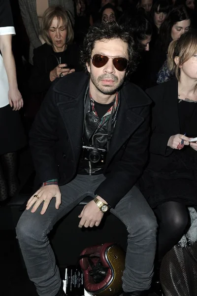 Look 15